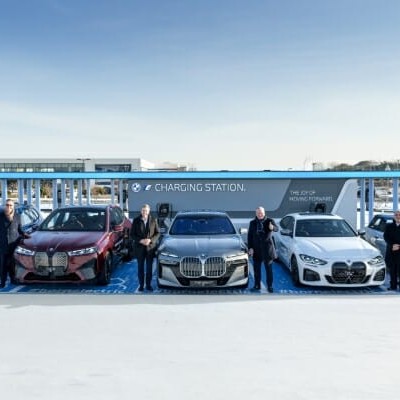 BMW 국내 최대 전기차 충전 스테이션 오픈|자유주제