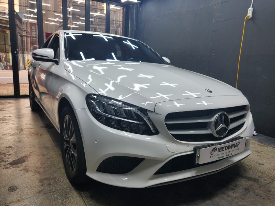 광주 서구 / 랩핑 / 3m 2080 글로시 화이트 / 벤츠 / C-클래스