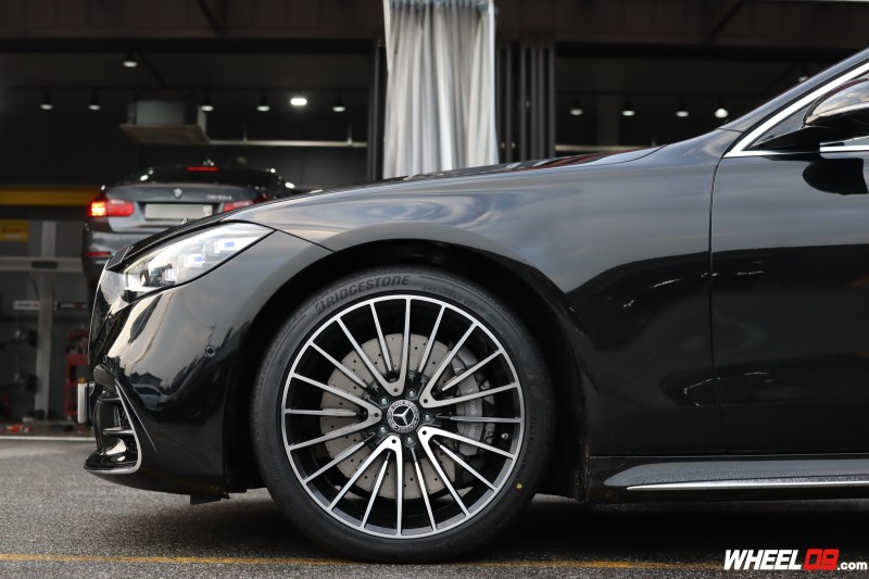 용인 기흥구 / 타일랜드산 S500amg 20인치 휠튜닝 / 벤츠 / S-클래스 시공 사진