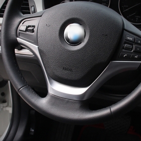 BMW 3시리즈 F30 스티어링 휠 핸들 하단 커버-실버