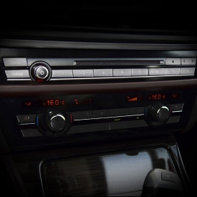 BMW 5GT F07 센터페시아 CD 오디오 버튼 커버-관통형