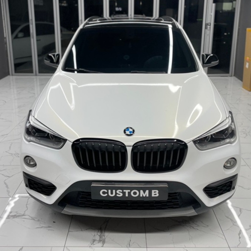 수원 권선구 / 유광화이트골드스파클 전체랩핑&크롬죽이기 / BMW / X1 시공 사진
