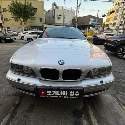 서울 성동구 / 스팀 세차 손 세차 / BMW / 5시리즈
