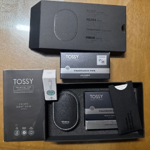 TOSSY 토씨 가죽 차량용방향제 명품 고급 프랑스 고트스킨 자동차디퓨저